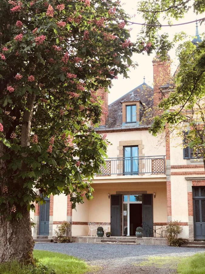 Le Chateau Segot Neuilly-le-Réal Exteriér fotografie