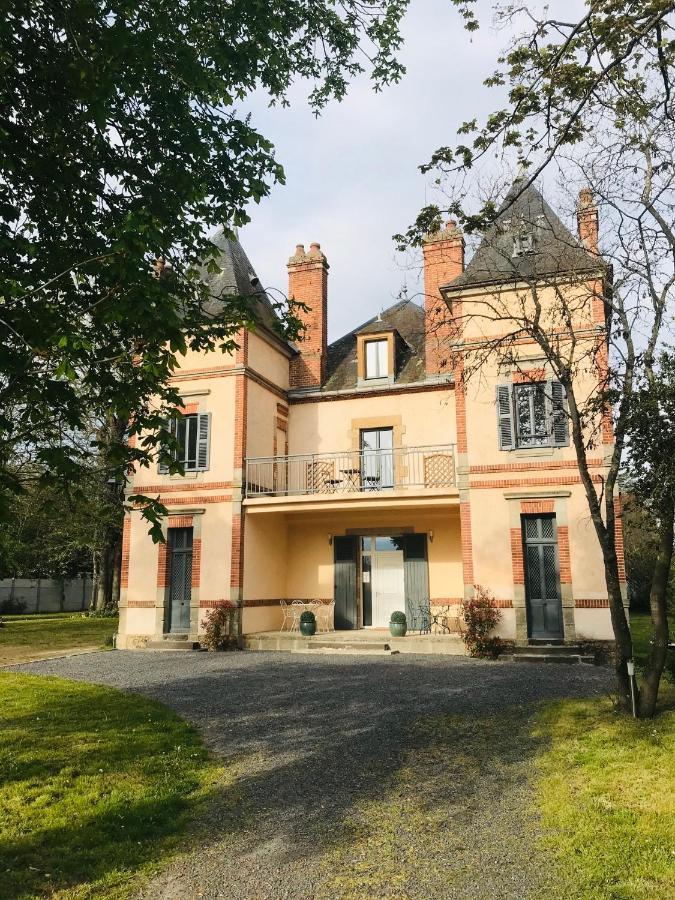 Le Chateau Segot Neuilly-le-Réal Exteriér fotografie